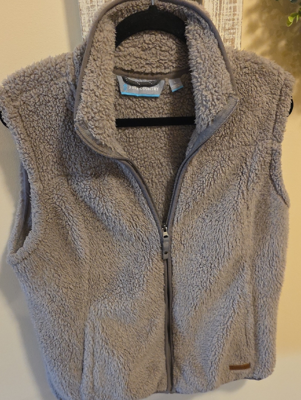 Free Country Light Gray Sherpa Fleece Vest